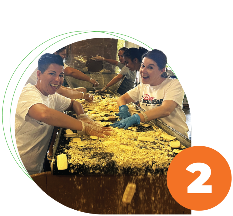 1 Soap and Plastic Recycling Process Clean the World(01)